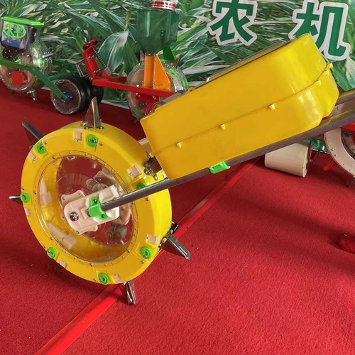 庆丰手推式玉米施肥器深层土下追肥神器手动新款滚轮施肥机小型多