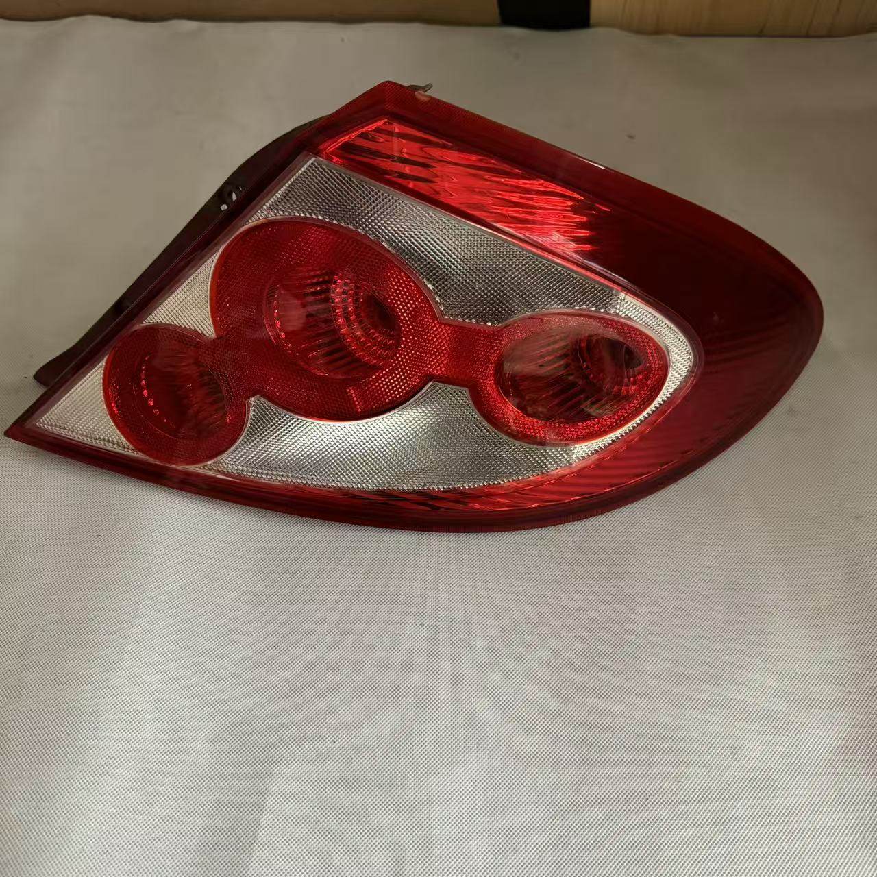 适用于莲花L3后尾灯 后防追尾灯 后刹车灯