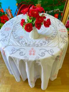 手工平绣彩绣超大型圆桌布.布料的棉.220*220cm