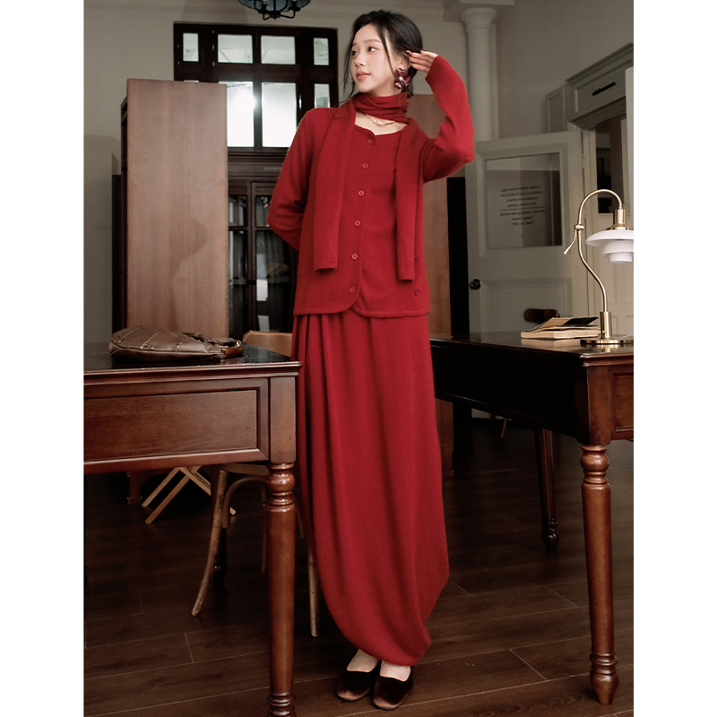 彼得潘大叔《南桥庭芳》法式慵懒设计感排扣针织衫宽松半裙套装