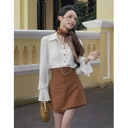 《秋日恋歌》法式单排扣衬衫上衣收腰显瘦短裤彼得潘大叔