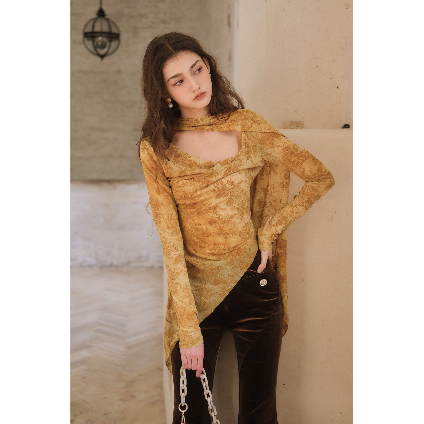 彼得潘大叔《隐光绒影》提花料修身上衣丝绒拉伸腿型喇叭裤套装,女装/女士精品,时尚套装,淘宝优惠券,粉丝福利购,淘宝优惠卷