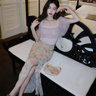 彼得潘大叔《可采莲》法式方领设计波浪边修身上衣褶皱印花半裙