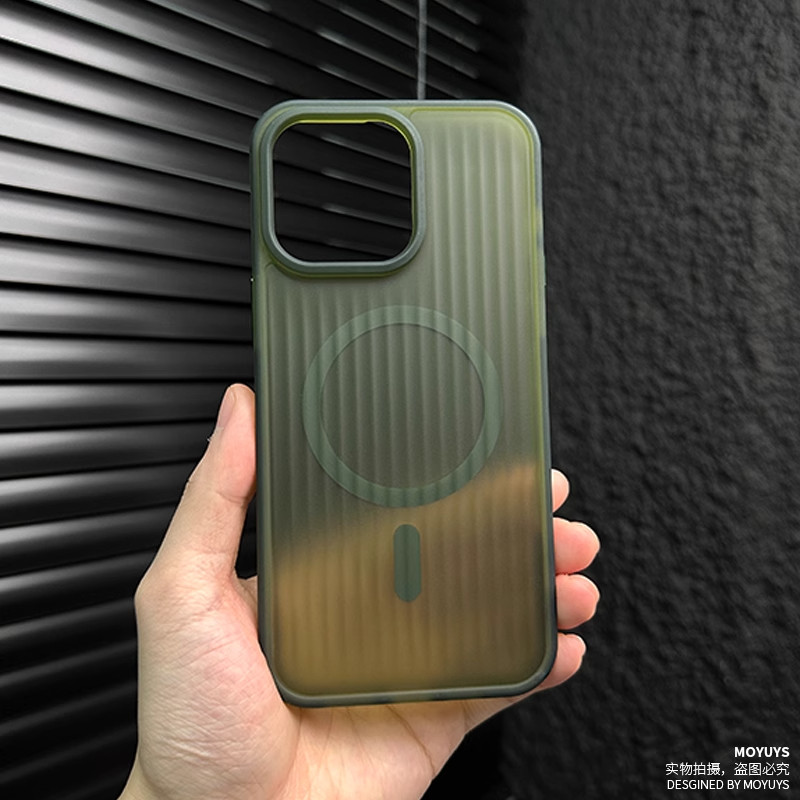 军绿色磁吸无线充电适用iphone15苹果16promax手机壳14/13高级感magsafe肤感磨砂半透明12pro瓦楞硬壳不发黄