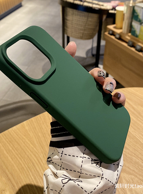 简约复古ins风苜蓿草适用苹果16promax手机壳17墨绿色iphone15液态硅胶14/13亲肤软糯12防滑11耐脏情侣保护套