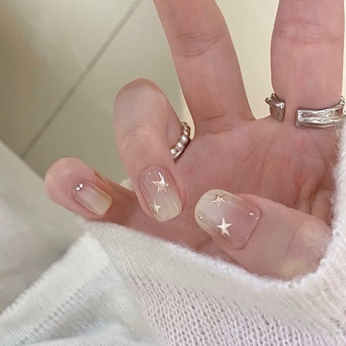 初秋奶白短甲新款手工ins穿戴甲