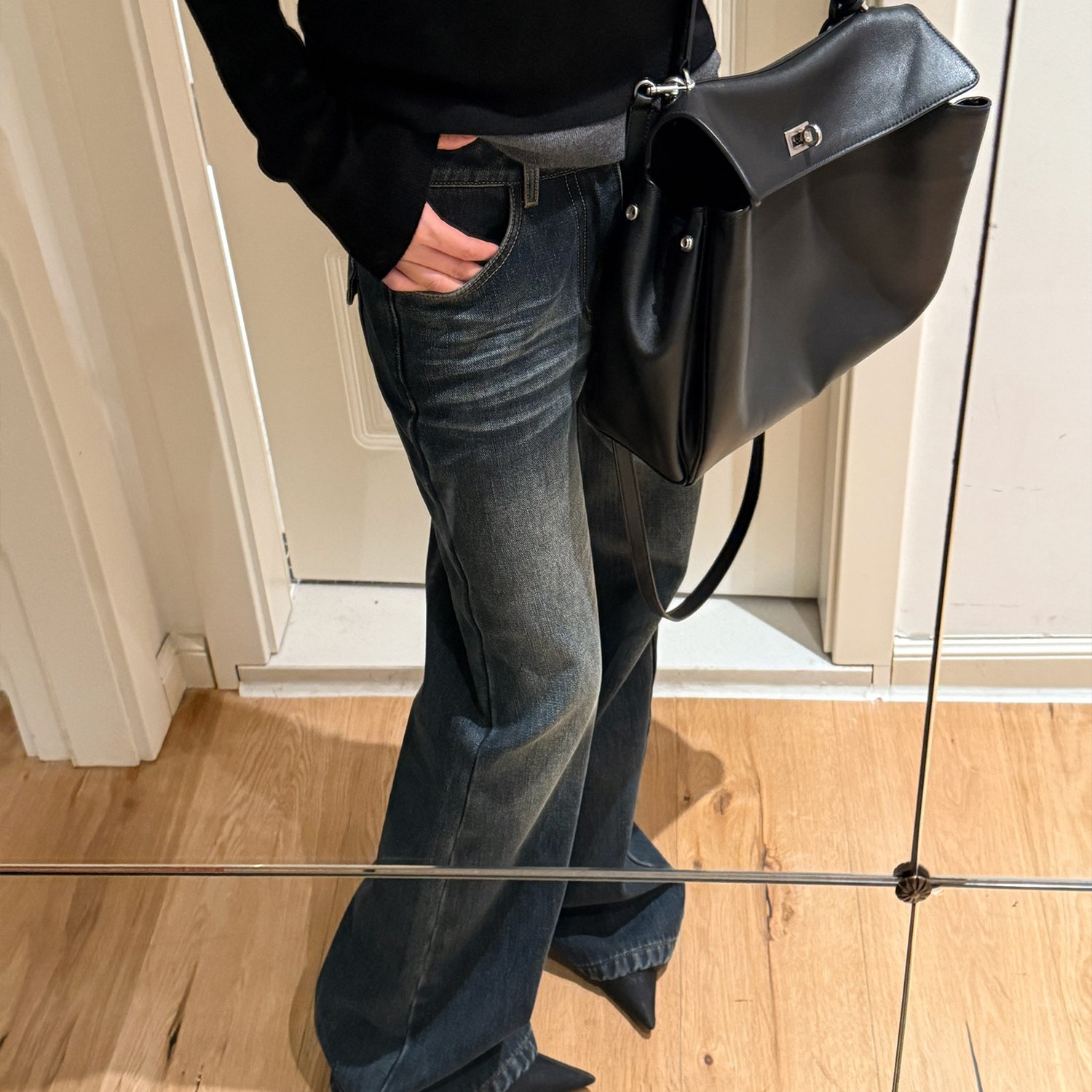 SUNONEONE 微喇深蓝低腰牛仔裤女秋冬季美式复古新款松弛感休闲裤