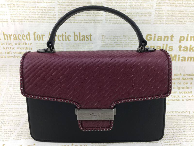 沙驰女包新款专柜正品牛皮手提单肩斜挎包BT31519-3RH/3H/4R/4H