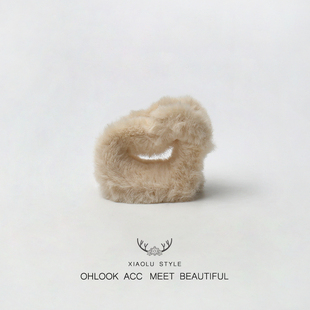 秋冬氛围感毛绒爱心抓夹中号发抓少女盘发鲨鱼夹可爱简约百搭头饰