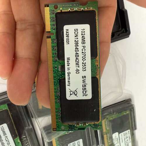 议价-swissbit 内存， 1024MB PC2700-253可维修