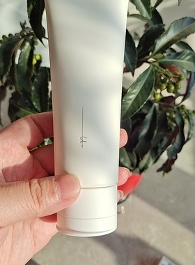 奥蜜思芯悠洁肌活洁面乳120g番号9860日期到26年12月正品保证
