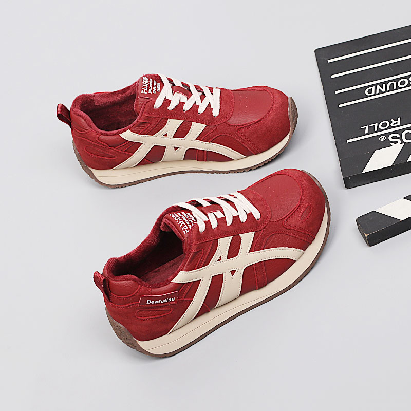 2025冬新款大码女鞋41-43棉鞋时尚休闲舒适加绒德训鞋特大号板鞋