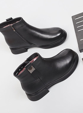 胖mm鞋宽胖脚棉靴41-43大码女鞋2025冬季短靴保暖新款加绒时装靴