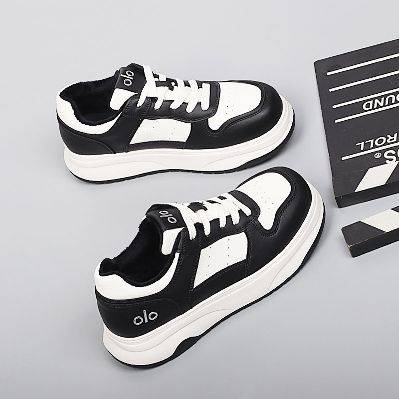 大码女鞋40一43舒适棉鞋2025冬新款加绒时尚特大号百搭休闲小白鞋