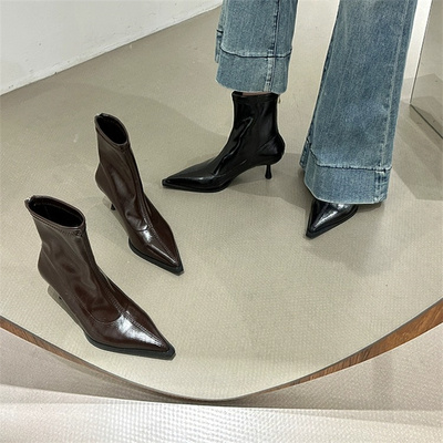 棕色短靴女高跟秋冬新款加绒法式小踝靴细跟后拉链弹力尖头瘦瘦靴