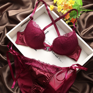 日韩系性感大红色美背内衣前面扣文胸 少女W杯聚拢蕾丝文胸套装