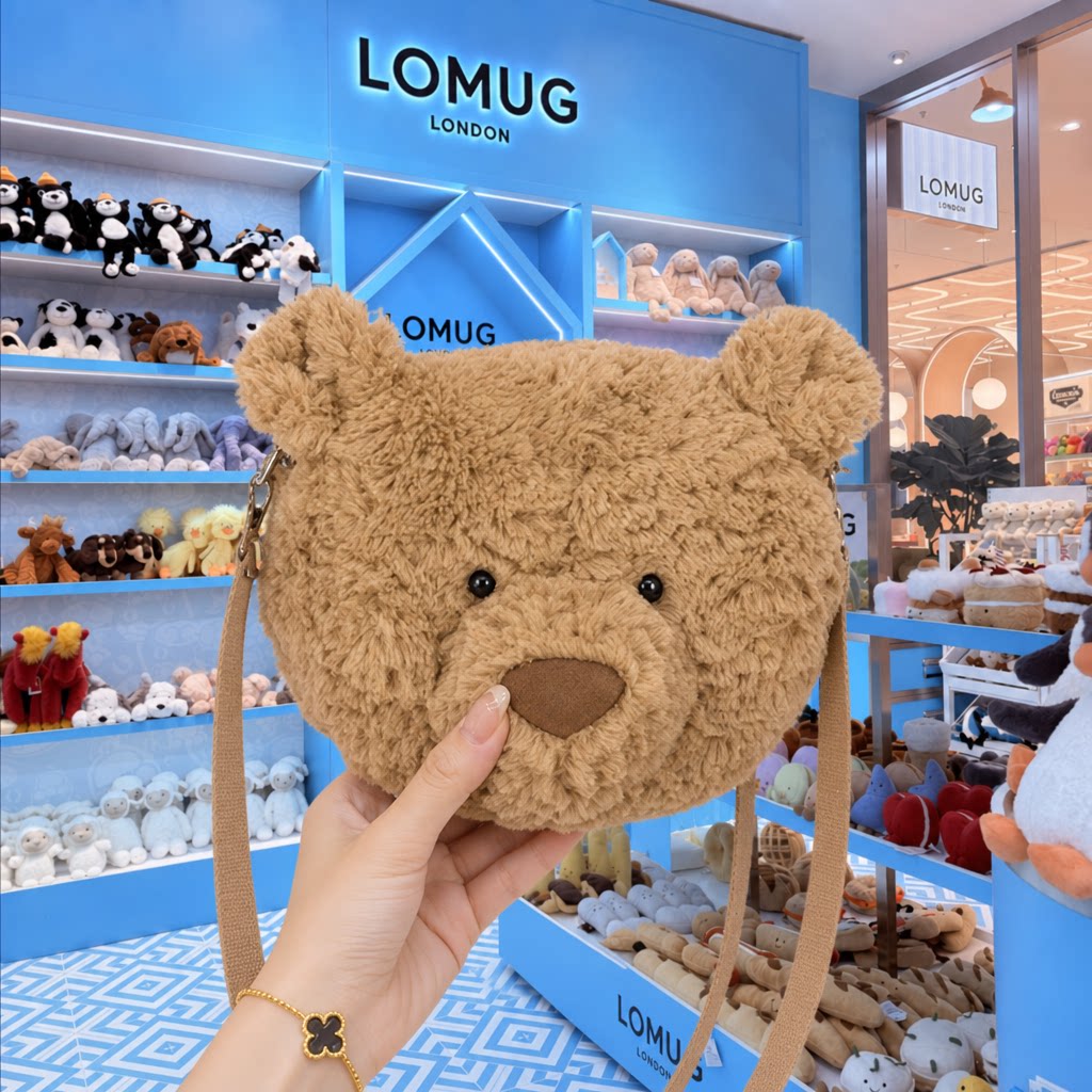 英国LOMUG巴塞罗熊挎包毛绒毛绒/玩偶/公仔/布