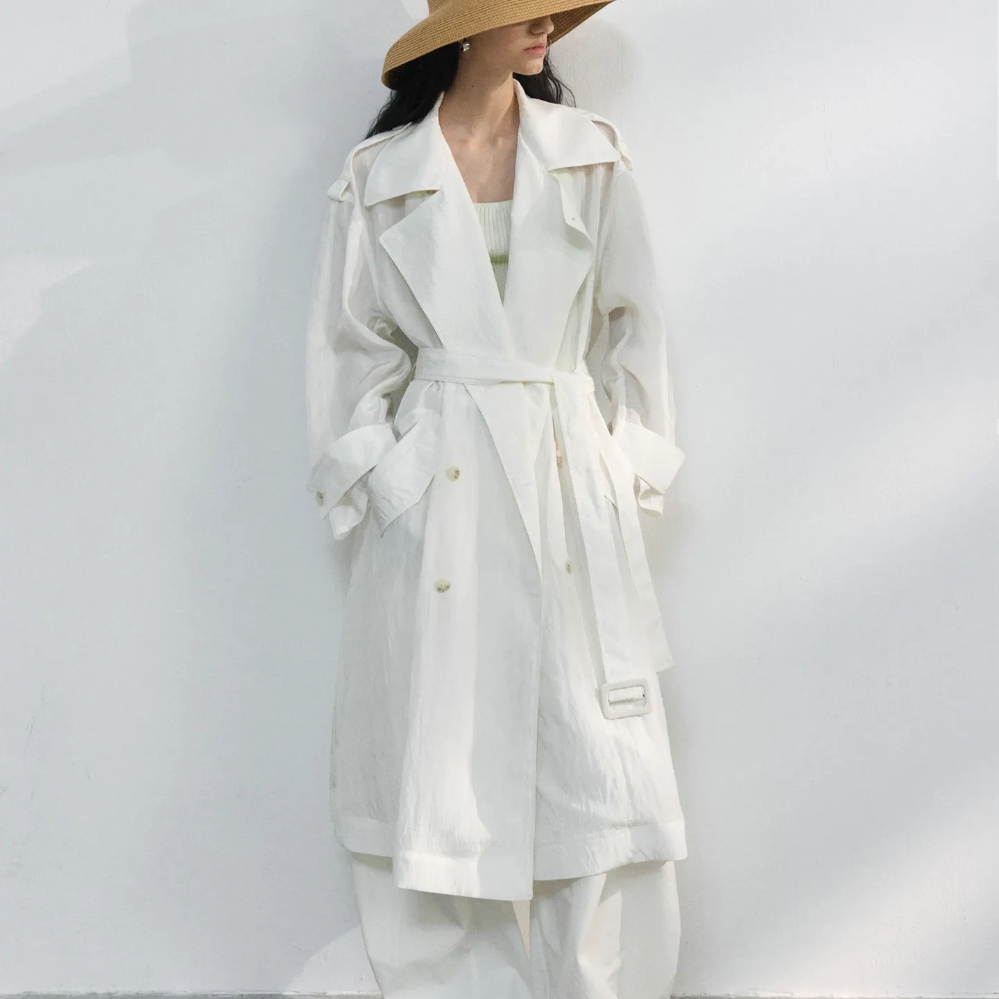 双排扣切角袖缎光轻量感风衣外套