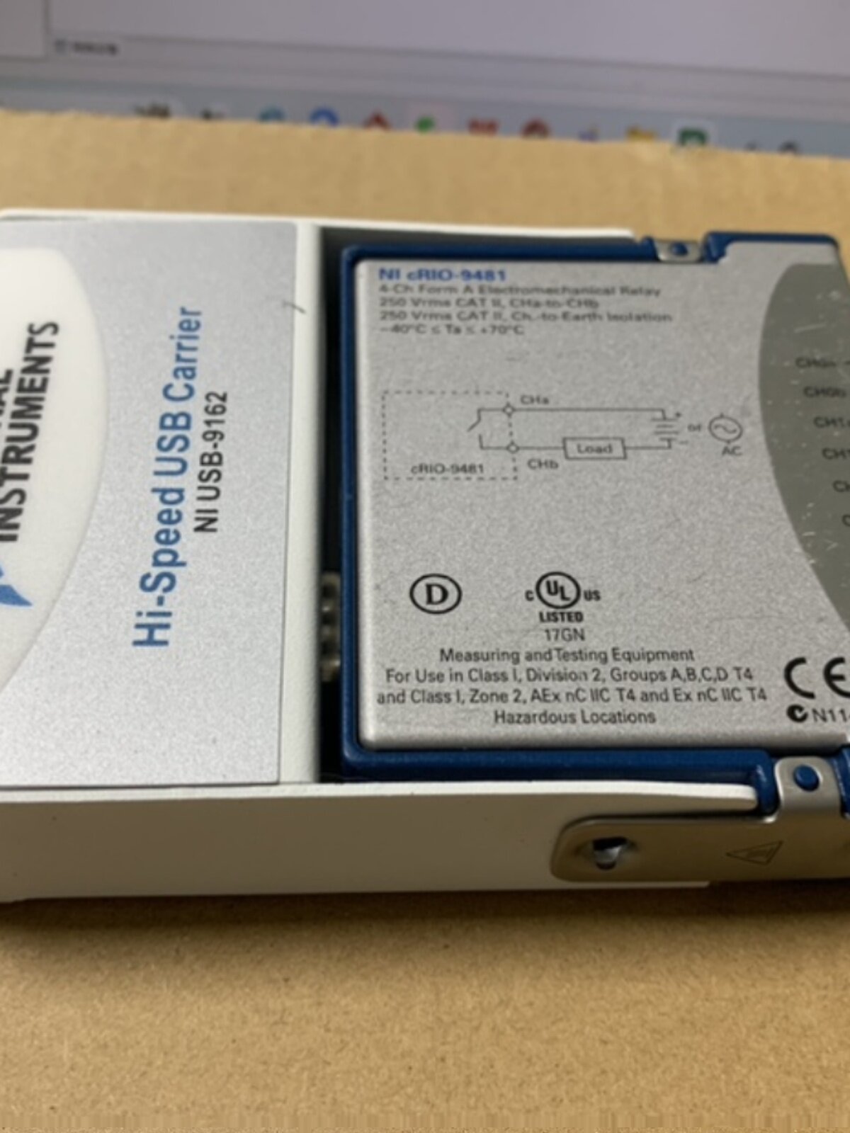 미국 NI USB-9162 779471-01 NI C 시리즈 USB 단일 모듈 외부 상자 재고 있음 무료 배송