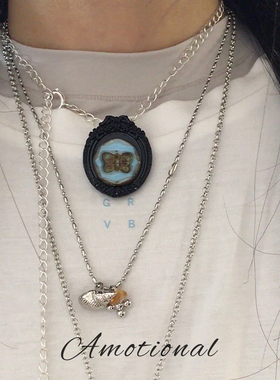 Amotional蝴蝶相框琉璃项链黑蓝原创小众设计叠戴礼物夏季