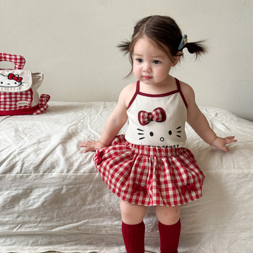 韩版女宝宝夏季吊带格子裙套装