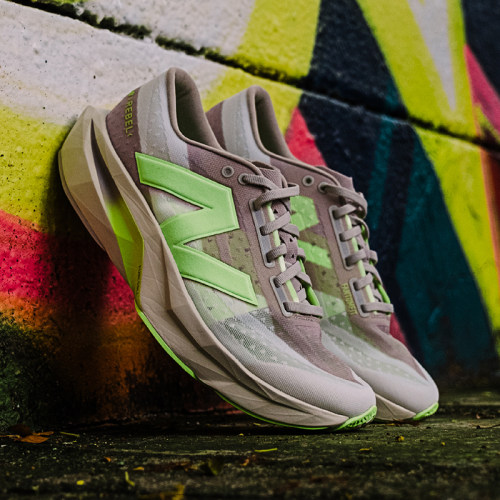 代购New Balance FuelCell Rebel v4轻量透气回弹男女跑鞋运动鞋
