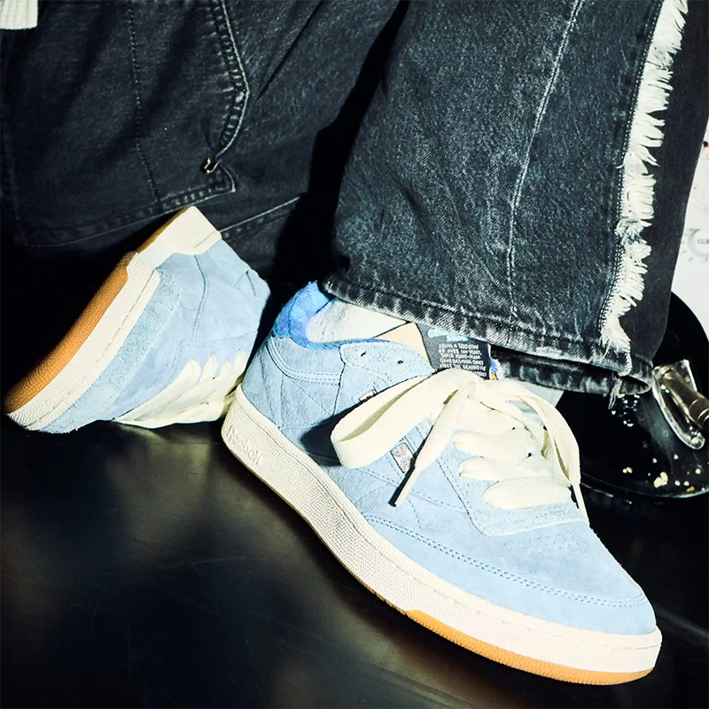 代购Footpatrol X Reebok Club C锐步联名款蓝色绒面革休闲板鞋
