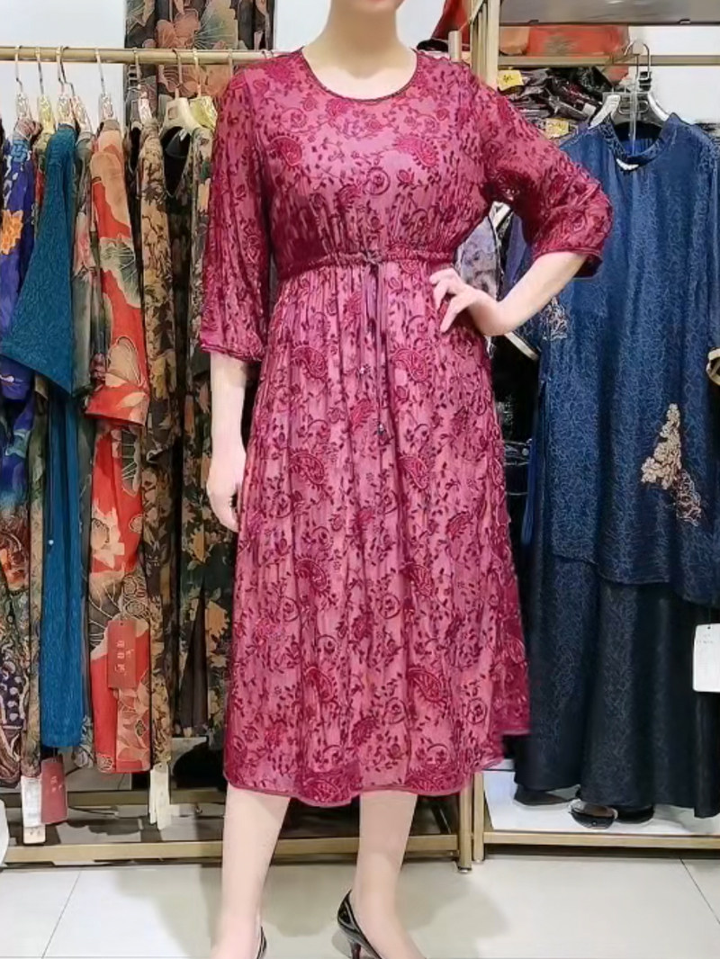 真丝刺绣圆领连衣裙2023年春夏新款气质洋气收腰桑蚕丝裙子0126-5
