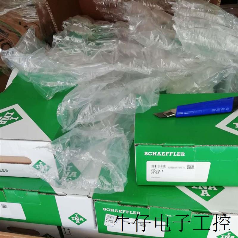 滚柱滑块RWU45-F-L-G2-V3,RWU45HL-G1-V3  RWU45L-G3-V3磨床用