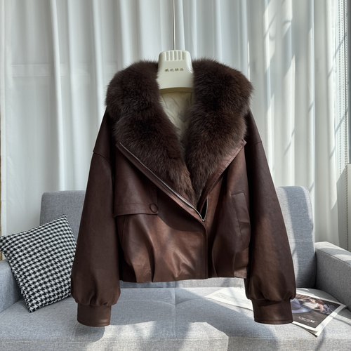 2025秋冬狐狸毛皮草女海宁真毛鹅绒外套显瘦年轻外翻大毛领大衣