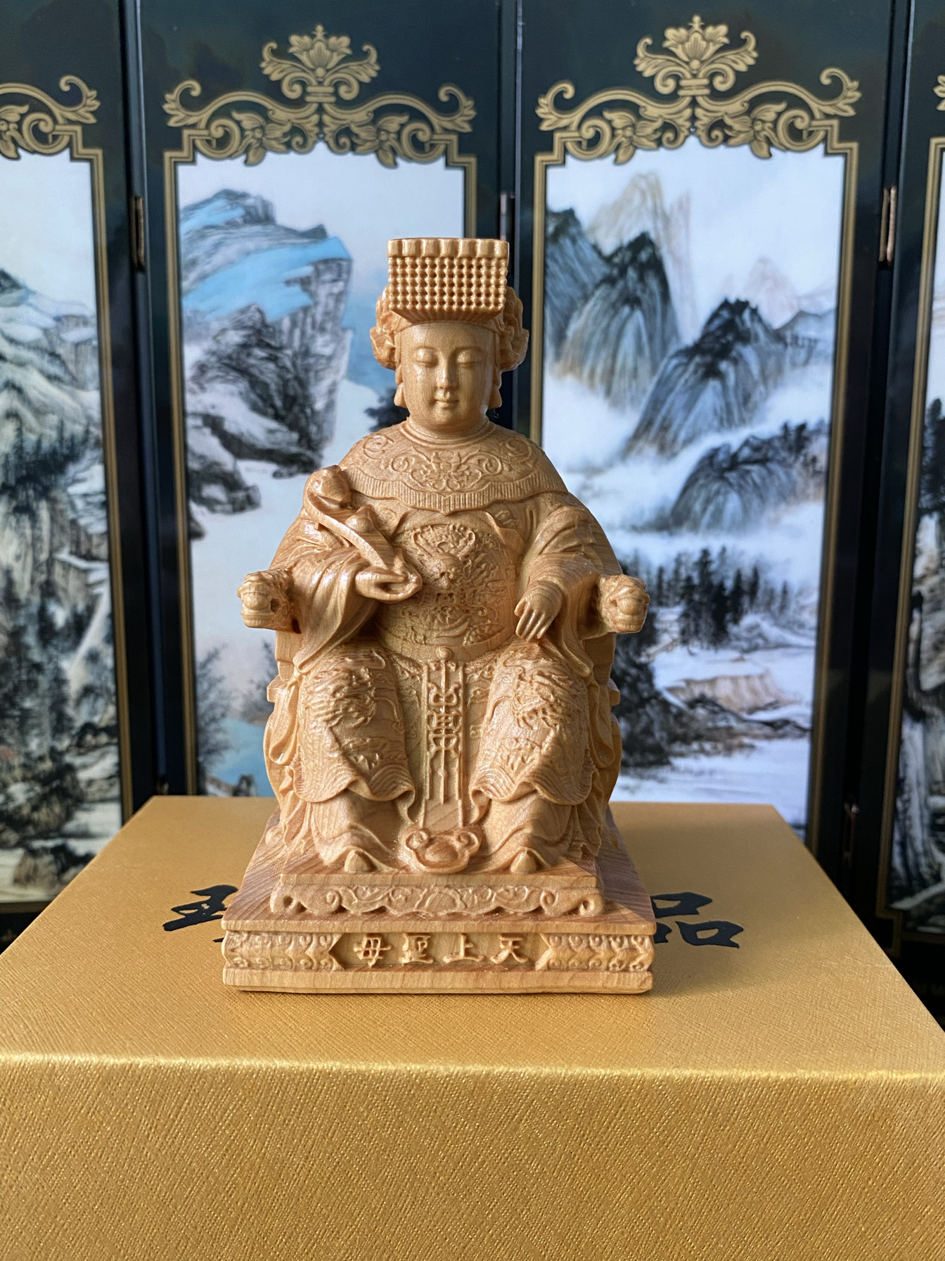 崖柏木雕妈祖佛像摆件天上圣母实木雕刻居家客厅风水供奉汽车饰品