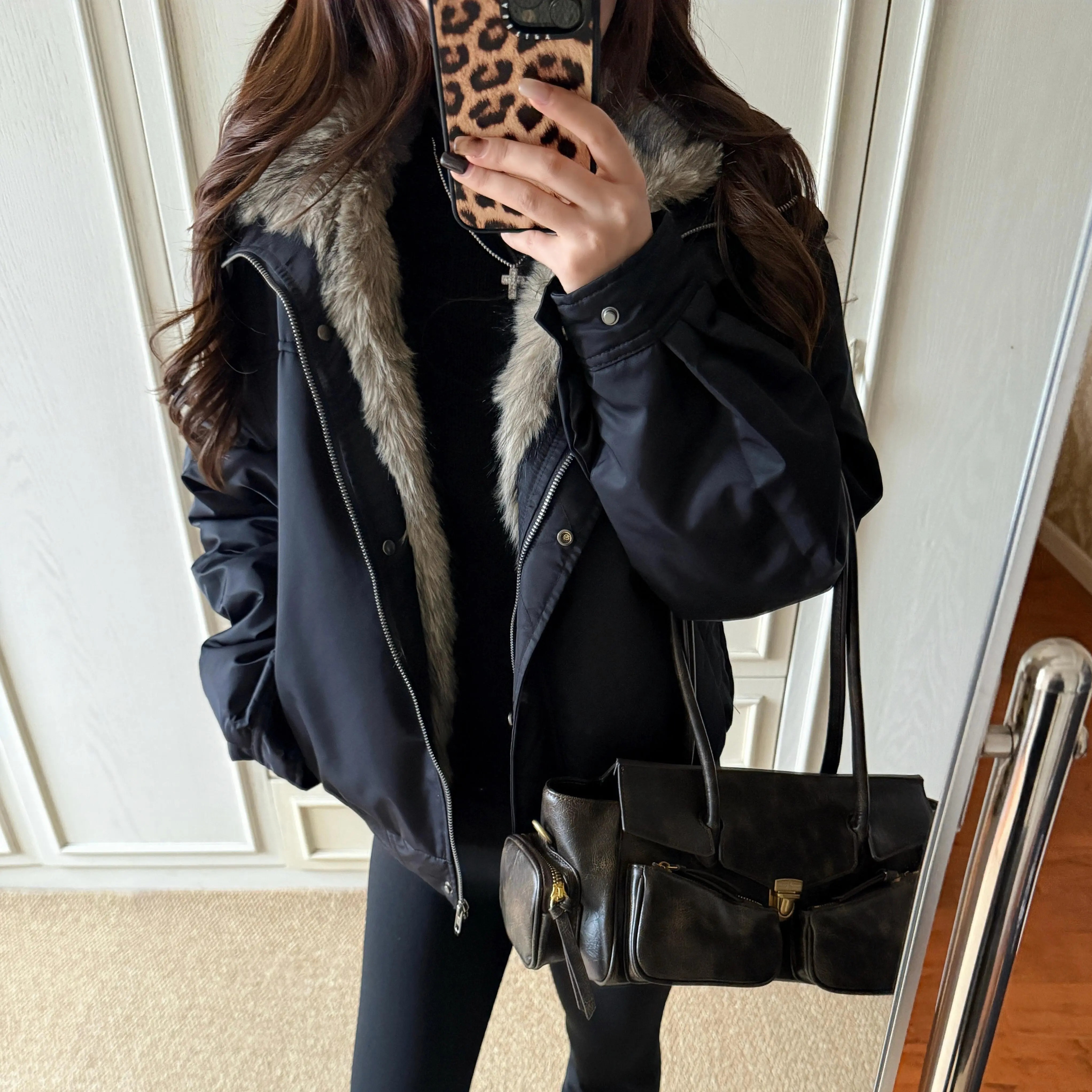 黑色环保毛绒领大衣座山雕棉衣女