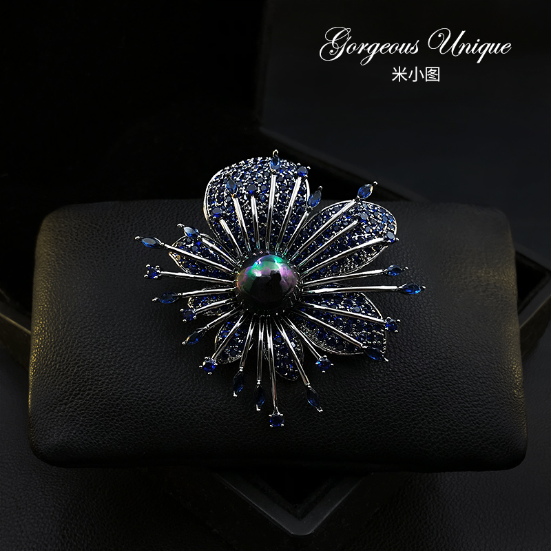 深邃典雅蓝色花朵胸针@米小图