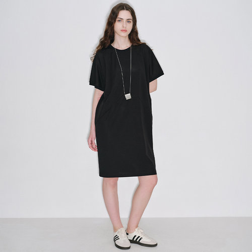 秘密盒子松弛疗愈 细腻亲肤亲茧型懒人裙圆领黑色短袖t恤连衣裙