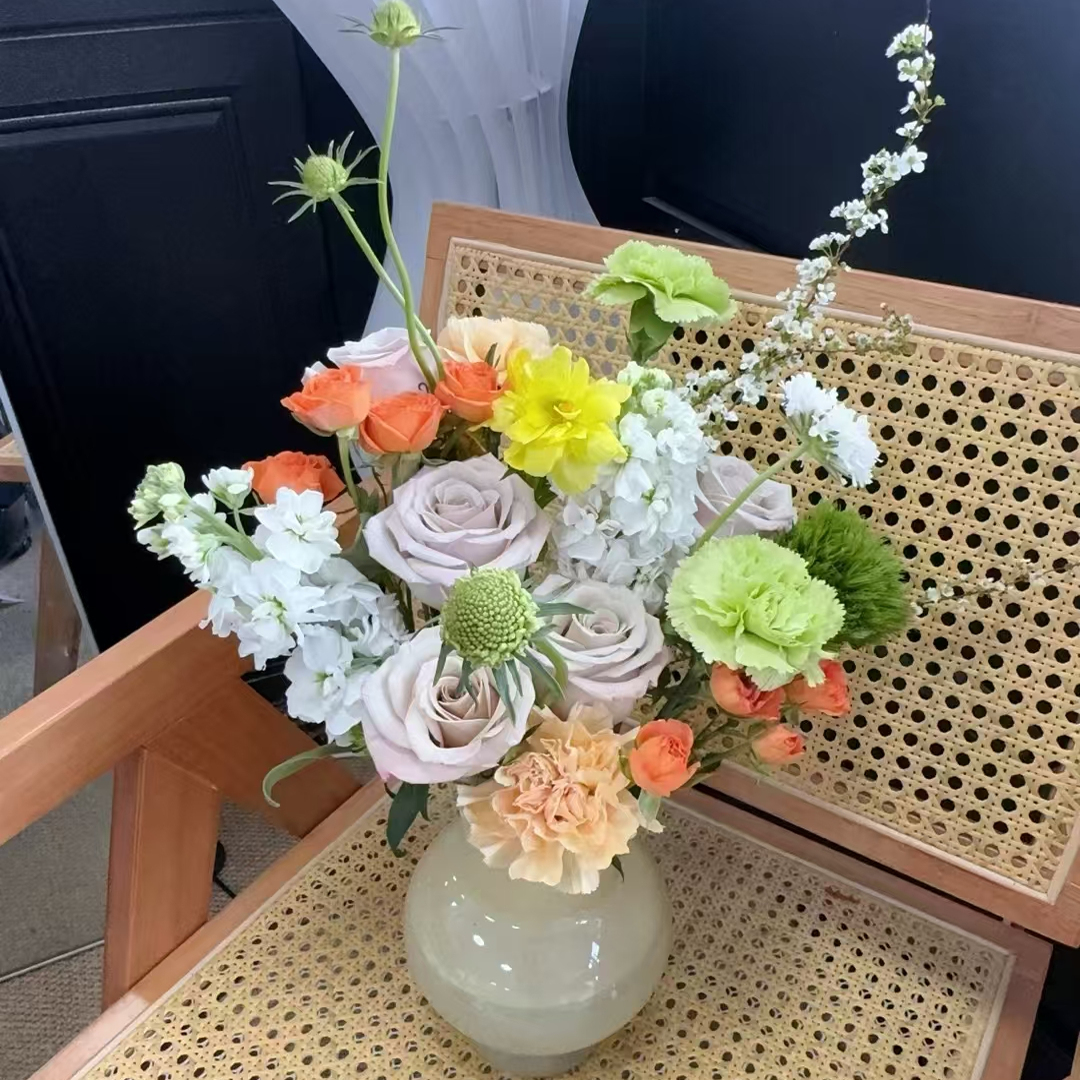 每周一花 家庭家居鲜花包月鲜花曼塔玫瑰花混搭鲜花小清新氛围感