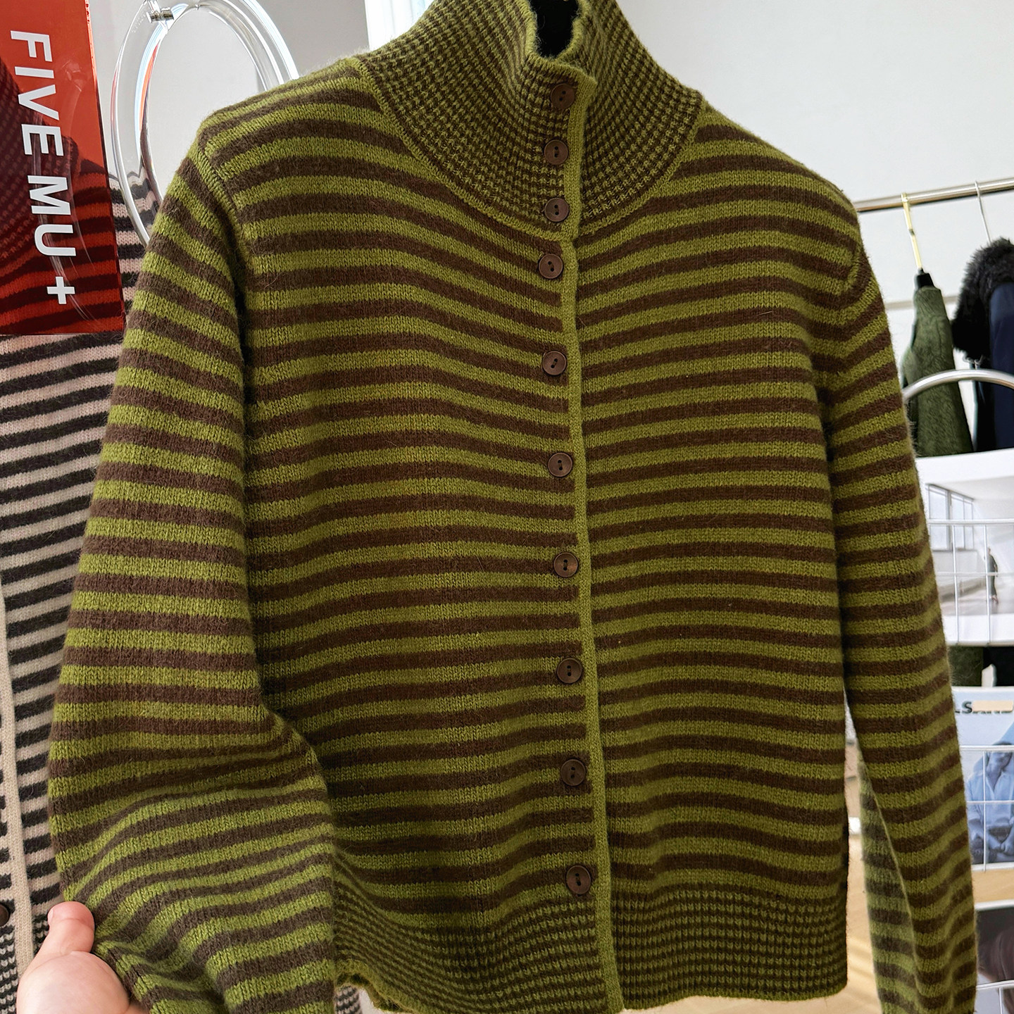 韩系穿搭高领条纹针织开衫女秋冬