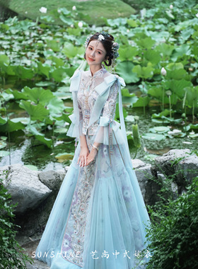 出租正版仙佳旎尔新品【品月】高定蓝色嫁衣新娘减龄中式秀禾服