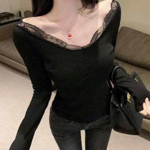 小香名媛风紧身一字领露肩t恤女士春秋气质性感蕾丝打底衫上衣冬