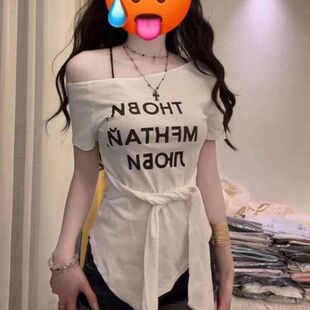 韩范时尚百搭减龄辣妹t恤女士夏天斜领露肩收腰显胸大紧身上衣潮
