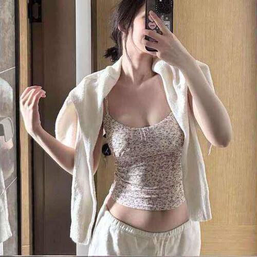 夏日清新小碎花吊带背心女学生春季时尚减龄百搭短款露腰内搭上衣