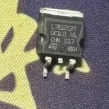 L7812C2T 原装进口TO-263 三端稳压器(1.5A)