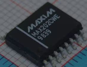 贴片集成MAX202CWE SOP-16 宽体7.2MM MAX202