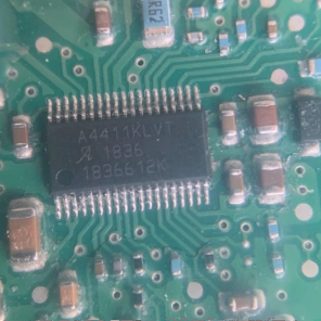 A4411KLVT 岚图方向机助力电脑板电源管理电路可调式稳压器IC芯片