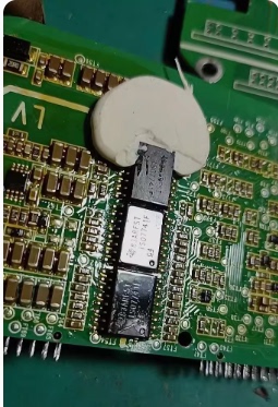 ISO7741FQ ISO7741F 荣威新能源充电机数字隔离器IC芯片