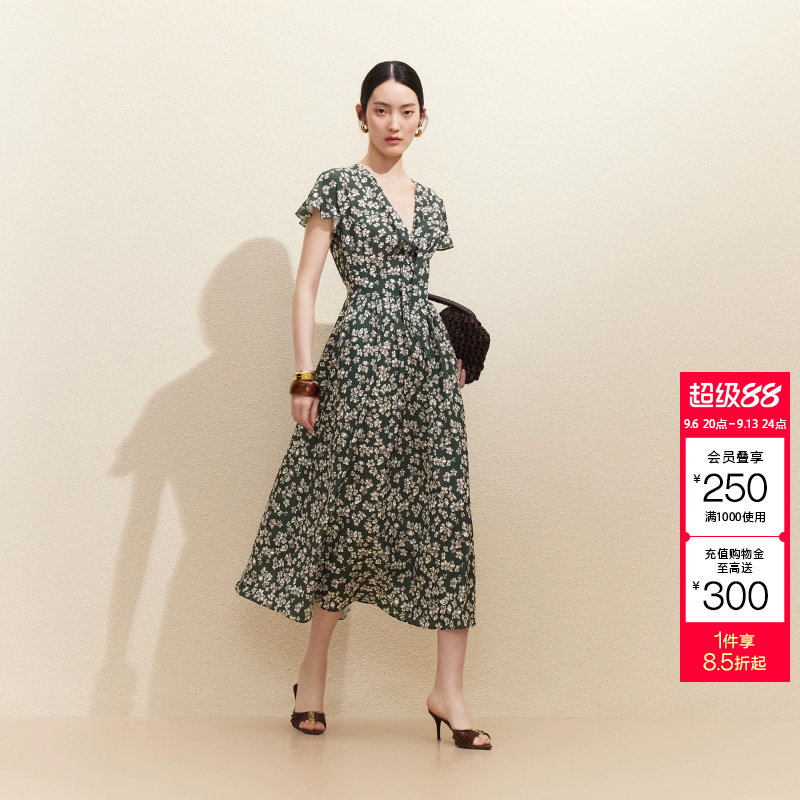 绫致Vero Moda连衣裙2026夏季法式碎花V领荷叶边腰部系绳长裙图片