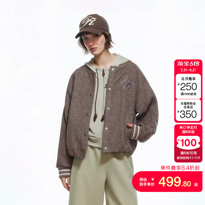 绫致ONLY2026春季新款宽松休闲舒适立体刺绣棒球外套女