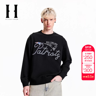 绫致SEASON HIGHNFL联名新英格兰爱国者队字母刺绣圆领卫衣男