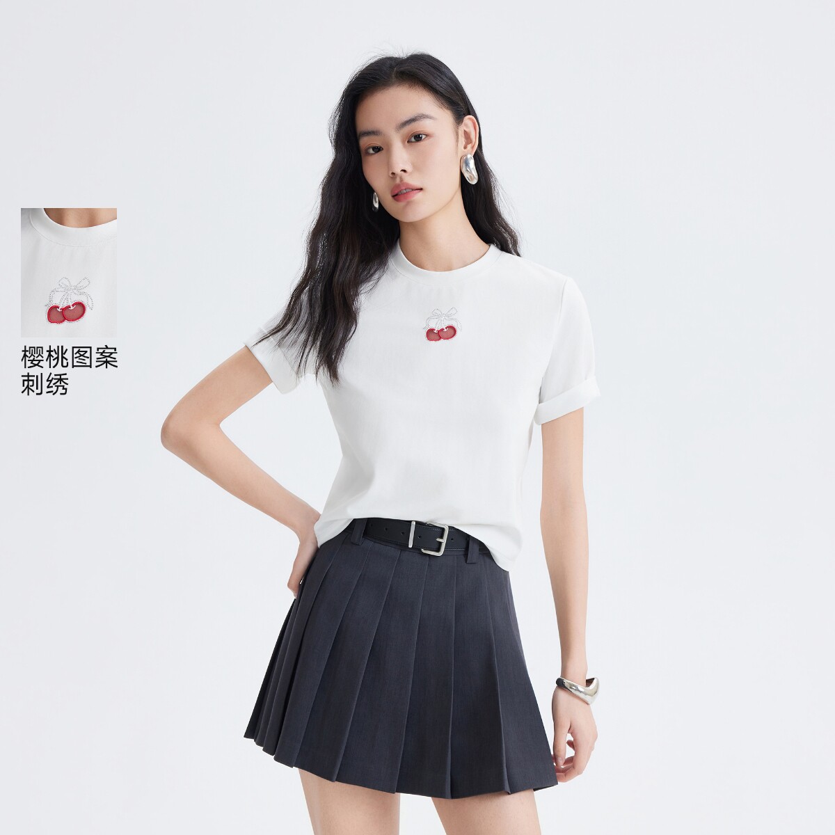 v区绫致Vero ModaT恤女2026夏季樱桃刺绣圆领短款短袖上衣简约