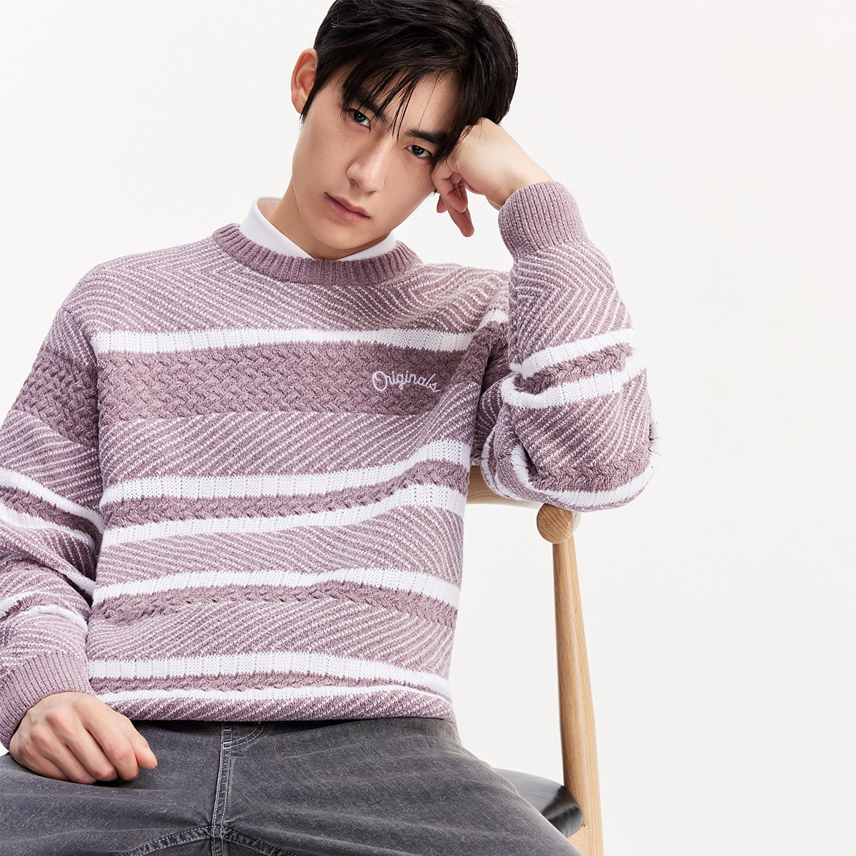 绫致杰克琼斯男冬季字母刺绣休闲条纹拼接宽松圆领毛衣针织衫