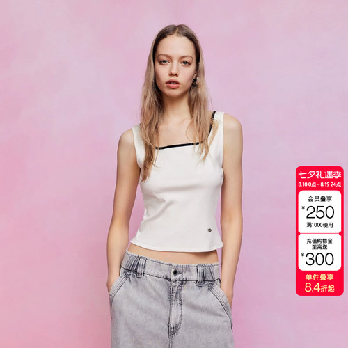 绫致ONLY2026春季新款简约撞色方领显瘦短款吊带背心T恤女